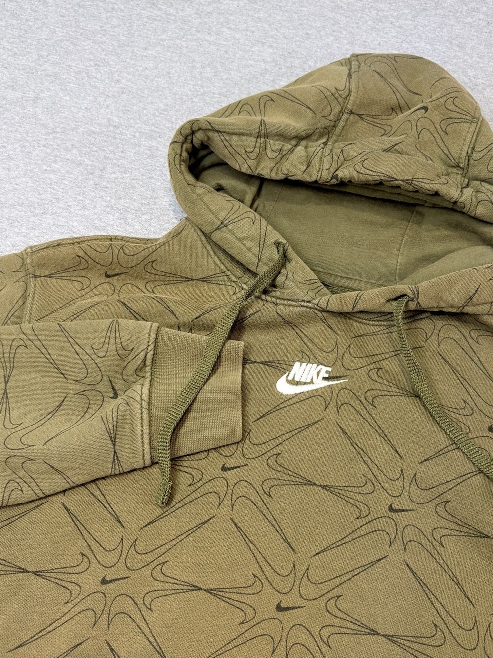 Nike Sportswear Mens Likely Medium Sweatshirt Hoodie AOP SWOOSH Green Center